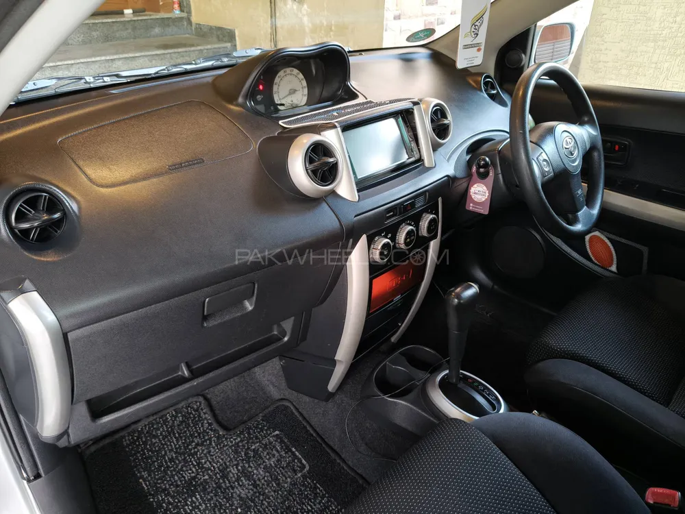 Toyota IST 2004 for Sale in Rawalpindi Toyota IST 2004 for Sale in Rawalpindi Image-5