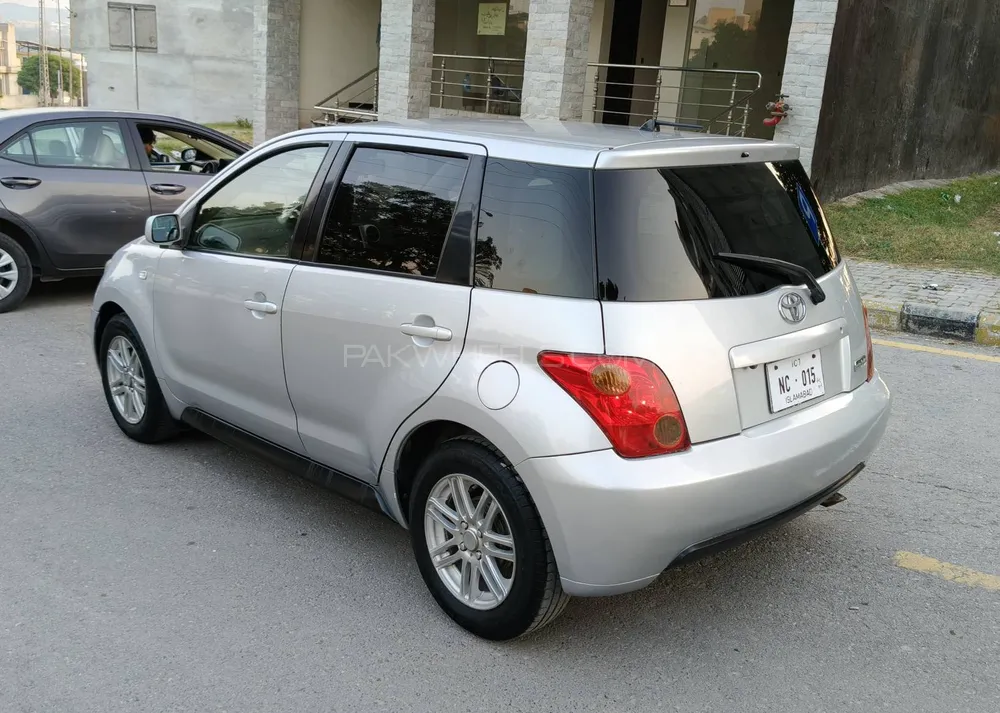 Toyota IST 2004 for Sale in Rawalpindi Toyota IST 2004 for Sale in Rawalpindi Image-12