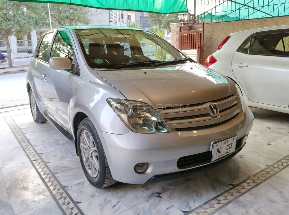 Toyota IST 2004 for Sale in Rawalpindi Toyota IST 2004 for Sale in Rawalpindi Image-13