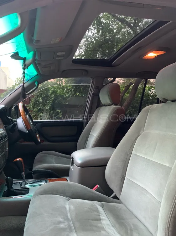 Toyota Land Cruiser 2006 for Sale in Lahore Toyota Land Cruiser 2006 for Sale in Lahore Image-18