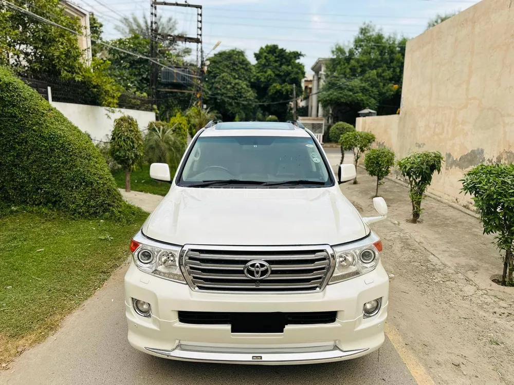 Toyota Land Cruiser 2011 for Sale in Lahore Toyota Land Cruiser 2011 for Sale in Lahore Image-2