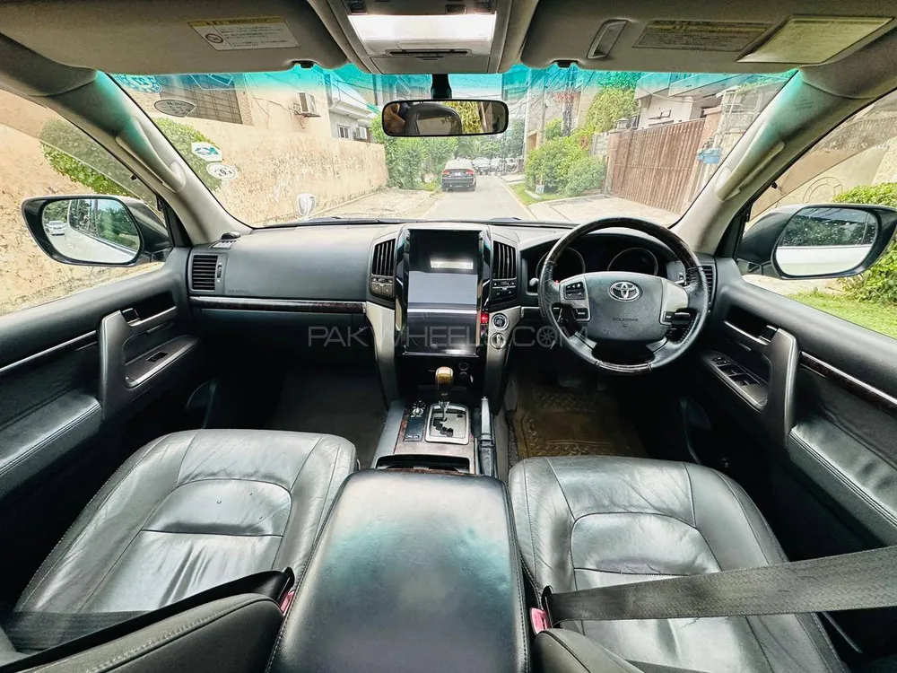 Toyota Land Cruiser 2011 for Sale in Lahore Toyota Land Cruiser 2011 for Sale in Lahore Image-15