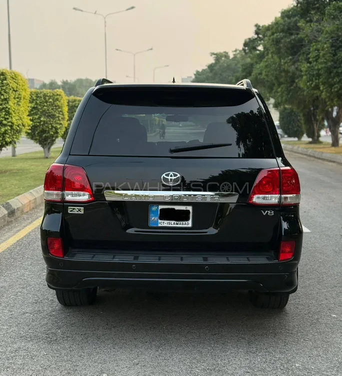 Toyota Land Cruiser 2010 for Sale in Lahore Toyota Land Cruiser 2010 for Sale in Lahore Image-6