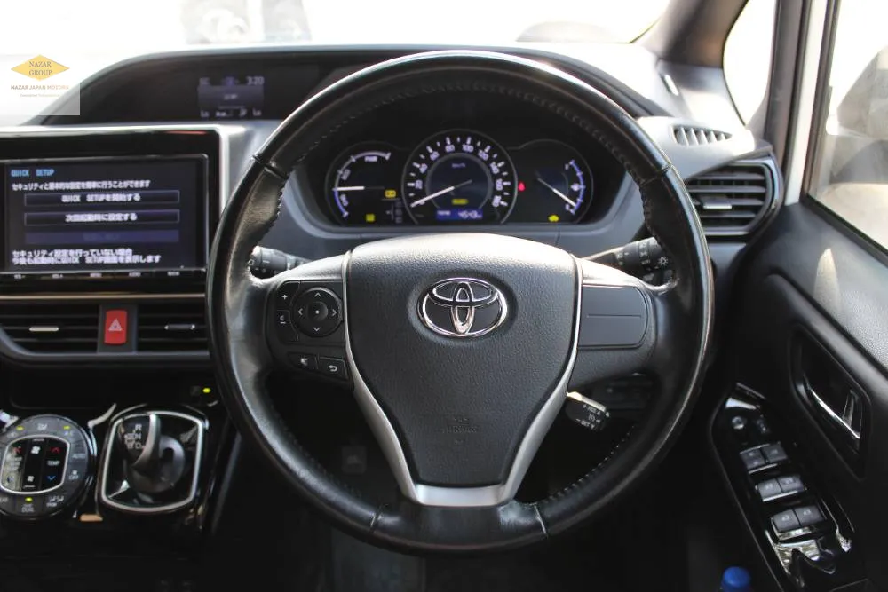 Toyota Noah 2018 for Sale in Karachi Toyota Noah 2018 for Sale in Karachi Image-11