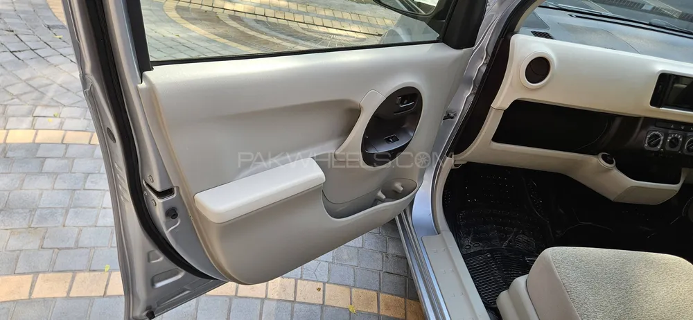 Toyota Passo 2013 for Sale in Lahore Toyota Passo 2013 for Sale in Lahore Image-13