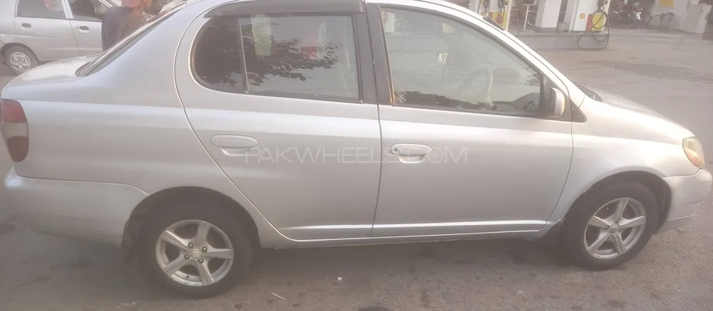 Toyota Platz 2002 for Sale in Lahore Toyota Platz 2002 for Sale in Lahore Image-3