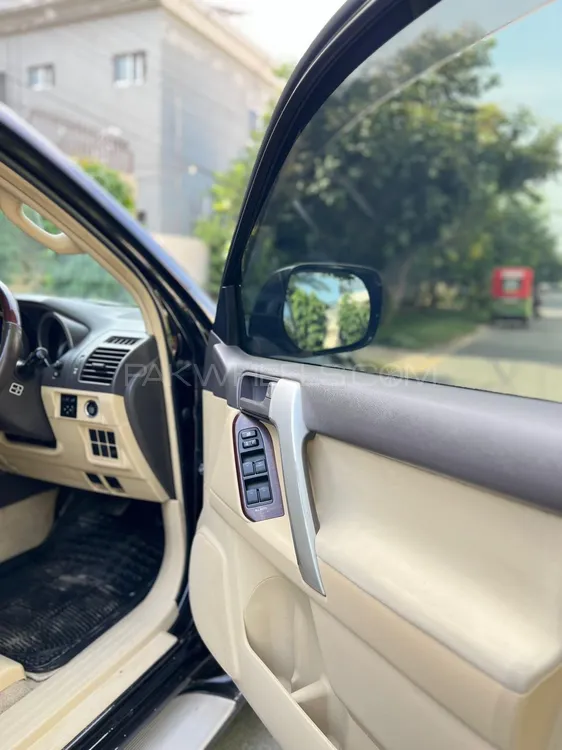 Toyota Prado 2013 for Sale in Lahore Toyota Prado 2013 for Sale in Lahore Image-4