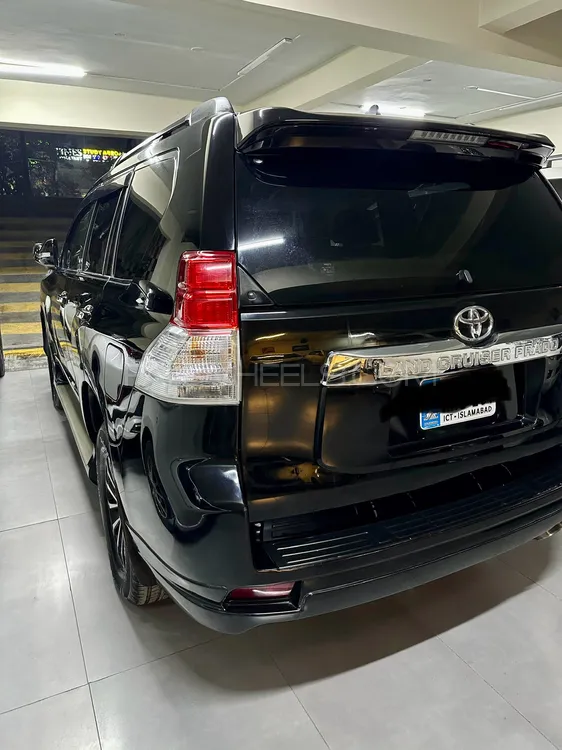 Toyota Prado 2011 for Sale in Lahore Toyota Prado 2011 for Sale in Lahore Image-5