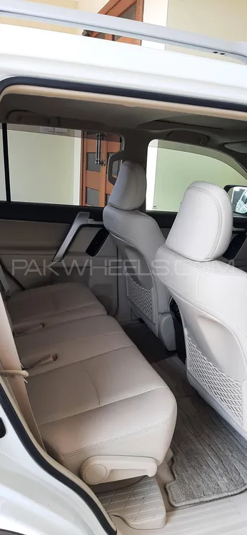 Toyota Prado 2017 for Sale in Lahore Toyota Prado 2017 for Sale in Lahore Image-15
