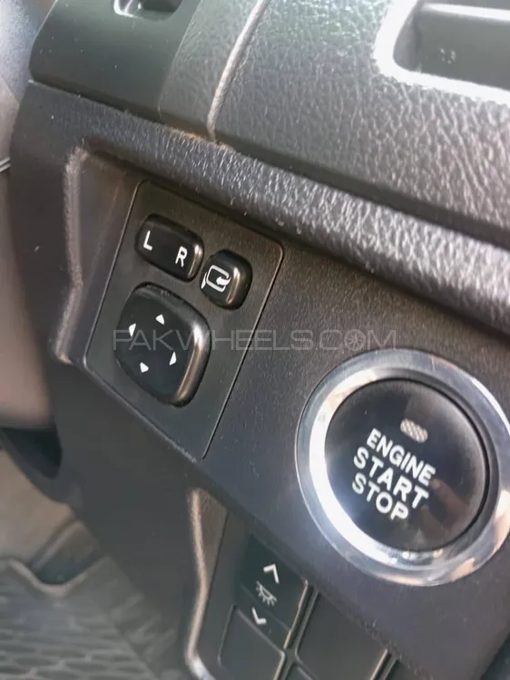 Toyota Prado 2011 for Sale in Islamabad Toyota Prado 2011 for Sale in Islamabad Image-11