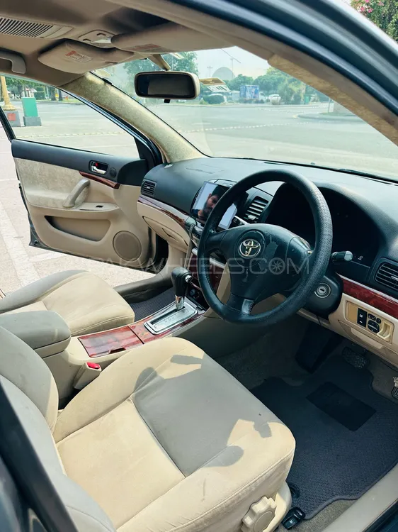 Toyota Premio 2004 for Sale in Lahore Toyota Premio 2004 for Sale in Lahore Image-8
