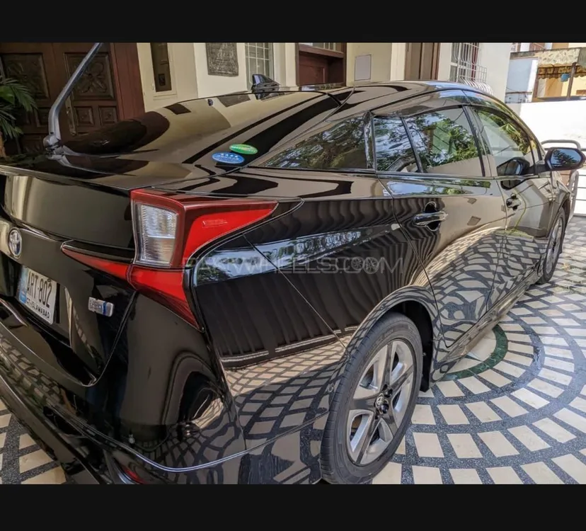 Toyota Prius 2019 for Sale in Peshawar Toyota Prius 2019 for Sale in Peshawar Image-5