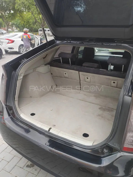 Toyota Prius 2012 for Sale in Islamabad Toyota Prius 2012 for Sale in Islamabad Image-3