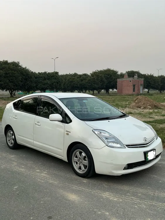 Toyota Prius 2007 for Sale in Lahore Toyota Prius 2007 for Sale in Lahore Image-2