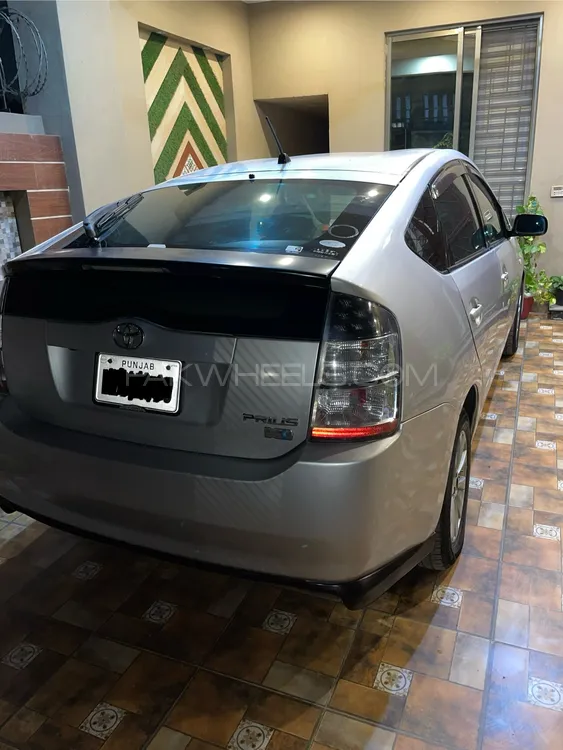 Toyota Prius 2007 for Sale in Lahore Toyota Prius 2007 for Sale in Lahore Image-11