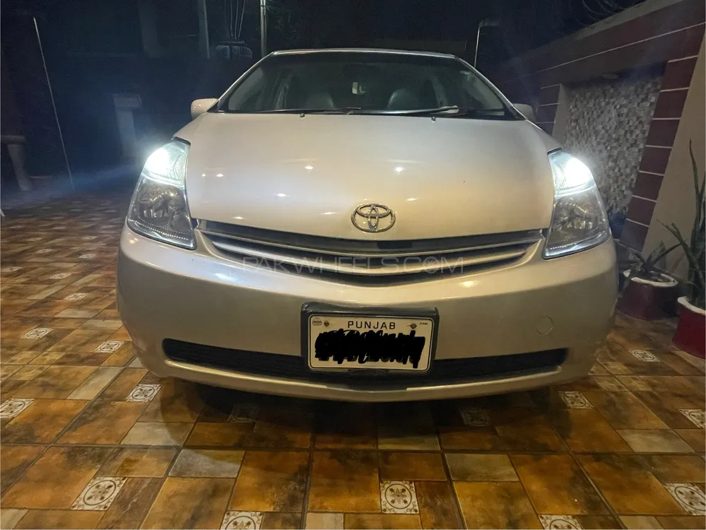 Toyota Prius 2007 for Sale in Lahore Toyota Prius 2007 for Sale in Lahore Image-16