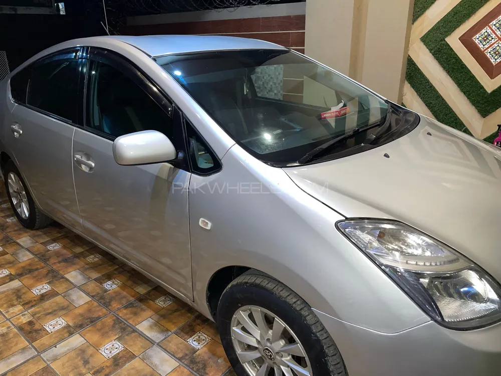 Toyota Prius 2007 for Sale in Lahore Toyota Prius 2007 for Sale in Lahore Image-7