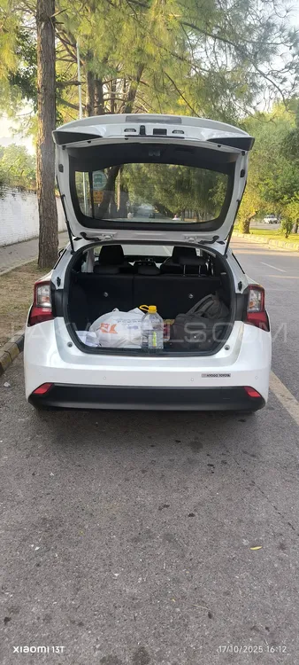 Toyota Prius 2020 for Sale in Islamabad Toyota Prius 2020 for Sale in Islamabad Image-6