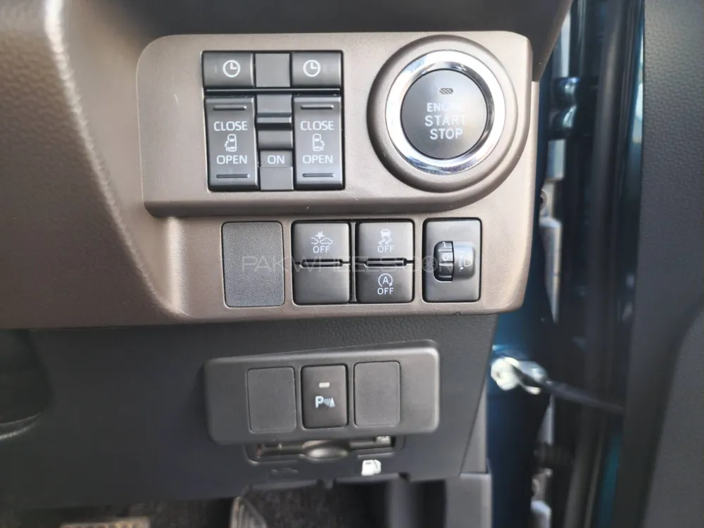 Toyota Roomy 2021 for Sale in Lahore Toyota Roomy 2021 for Sale in Lahore Image-10
