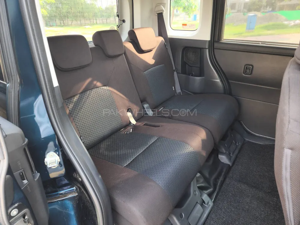 Toyota Roomy 2021 for Sale in Lahore Toyota Roomy 2021 for Sale in Lahore Image-8