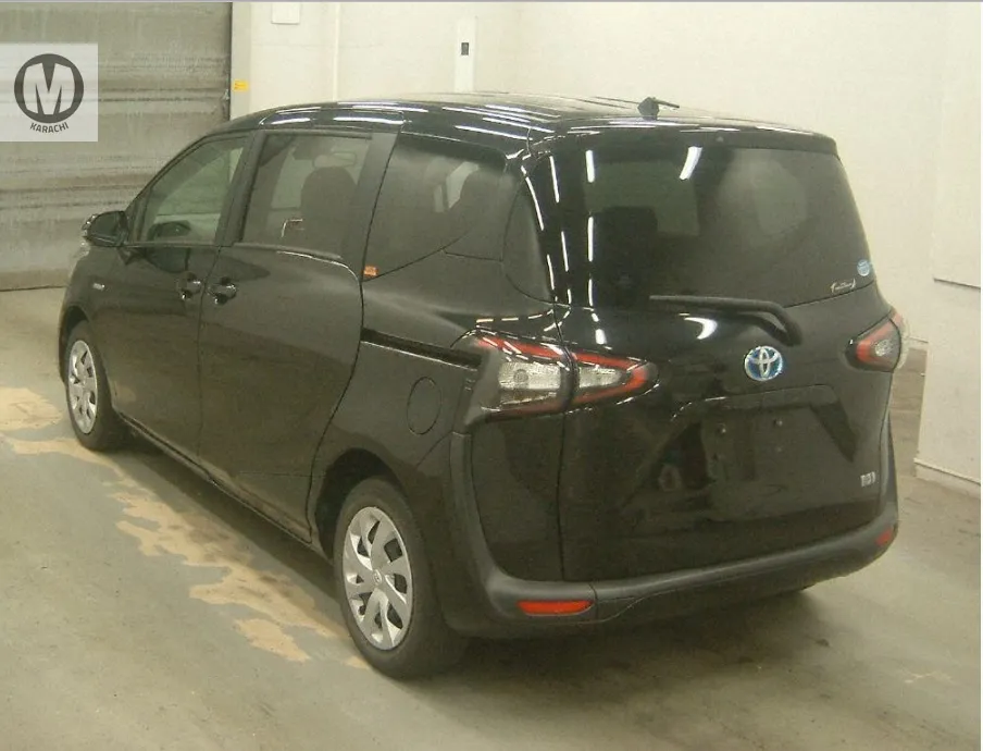Toyota Sienta 2018 for Sale in Karachi Toyota Sienta 2018 for Sale in Karachi Image-4