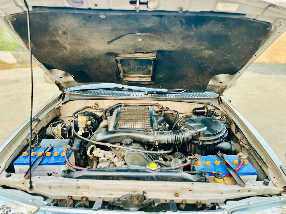 Toyota Surf 1996 for Sale in Lahore Toyota Surf 1996 for Sale in Lahore Image-18