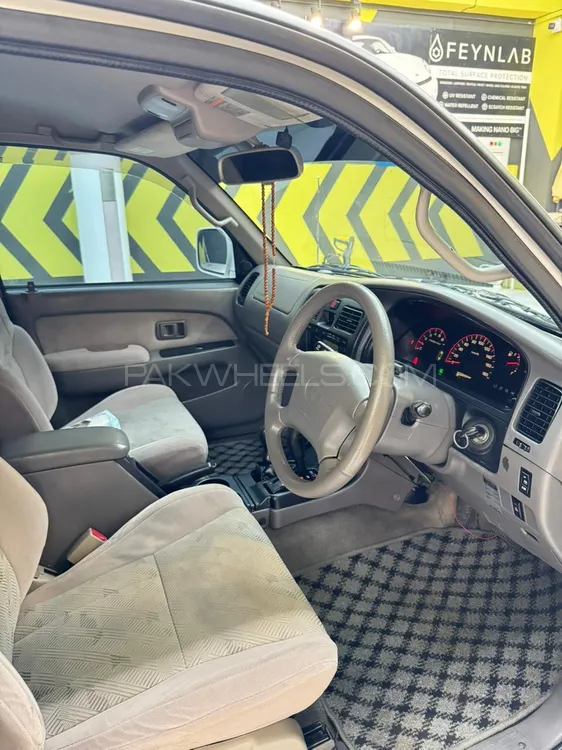 Toyota Surf 2001 for Sale in D.G.Khan Toyota Surf 2001 for Sale in D.G.Khan Image-10