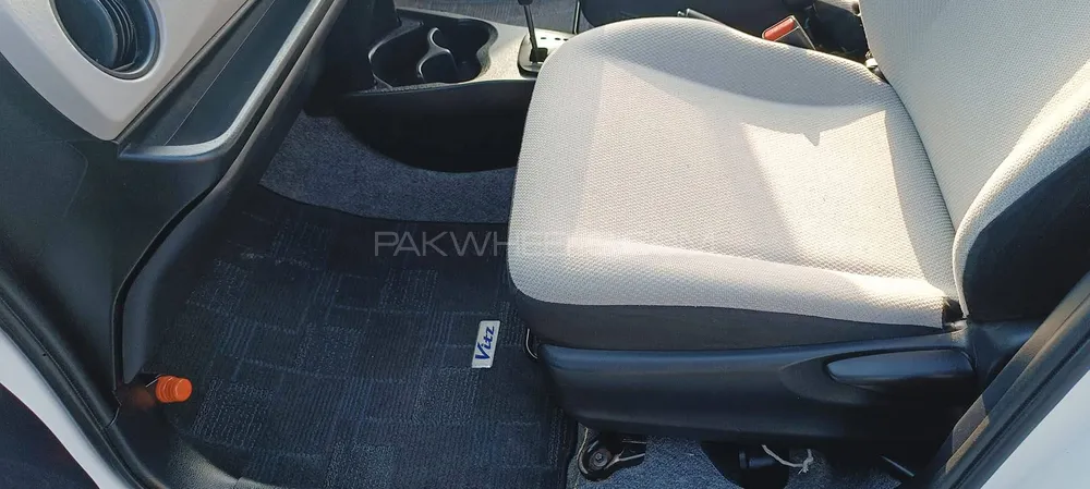 Toyota Vitz 2011 for Sale in Karachi Toyota Vitz 2011 for Sale in Karachi Image-16