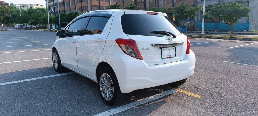 Toyota Vitz 2011 for Sale in Karachi Toyota Vitz 2011 for Sale in Karachi Image-19