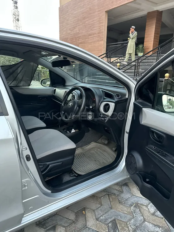 Toyota Vitz 2011 for Sale in Hassan abdal Toyota Vitz 2011 for Sale in Hassan abdal Image-5