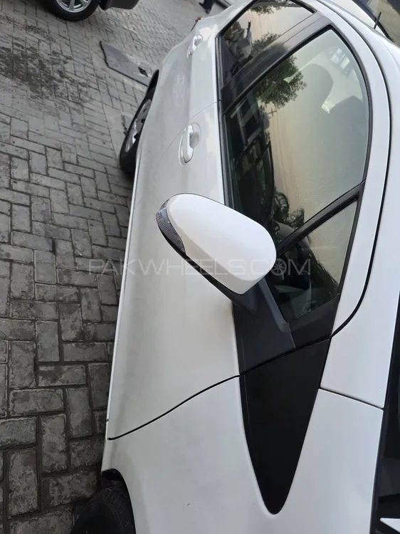 Toyota Vitz 2015 for Sale in Sargodha Toyota Vitz 2015 for Sale in Sargodha Image-15