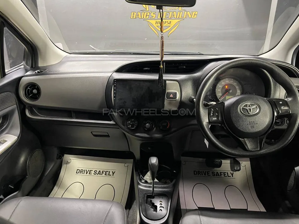 Toyota Vitz 2016 for Sale in Karachi Toyota Vitz 2016 for Sale in Karachi Image-4