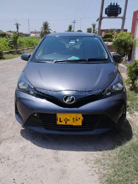 Toyota Vitz 2016 for Sale in Rahim Yar Khan Toyota Vitz 2016 for Sale in Rahim Yar Khan Image-5