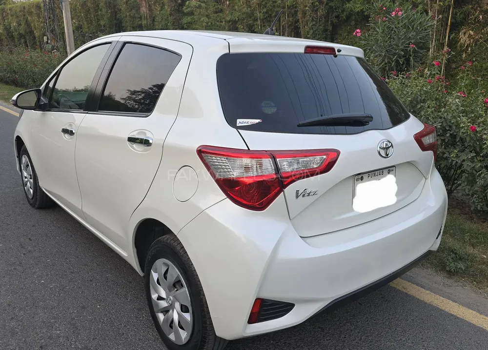 Toyota Vitz 2019 for Sale in Lahore Toyota Vitz 2019 for Sale in Lahore Image-6