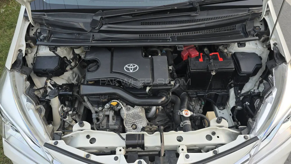 Toyota Vitz 2019 for Sale in Lahore Toyota Vitz 2019 for Sale in Lahore Image-10