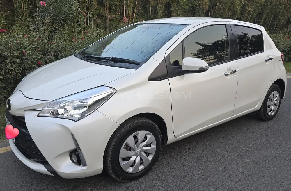 Toyota Vitz 2019 for Sale in Lahore Toyota Vitz 2019 for Sale in Lahore Image-11
