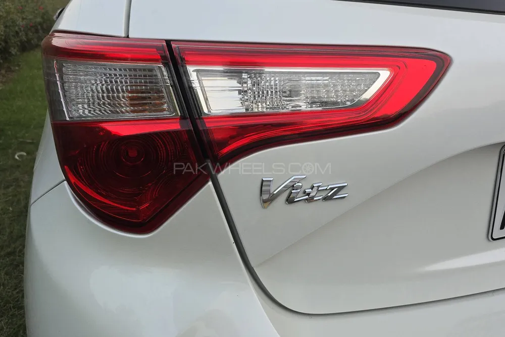 Toyota Vitz 2019 for Sale in Lahore Toyota Vitz 2019 for Sale in Lahore Image-13