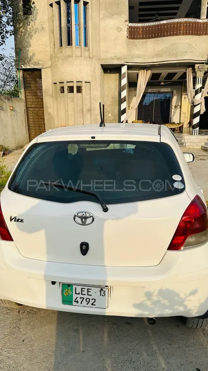Toyota Vitz 2010 for Sale in Mardan Toyota Vitz 2010 for Sale in Mardan Image-1