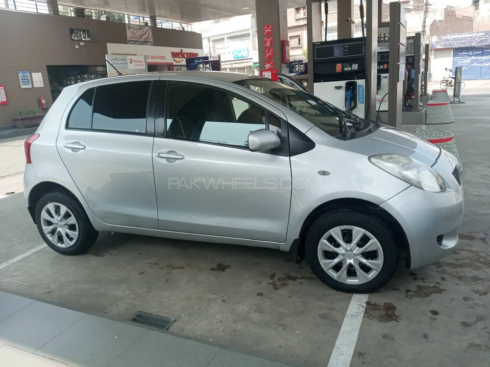 Toyota Vitz 2005 for Sale in Multan Toyota Vitz 2005 for Sale in Multan Image-7