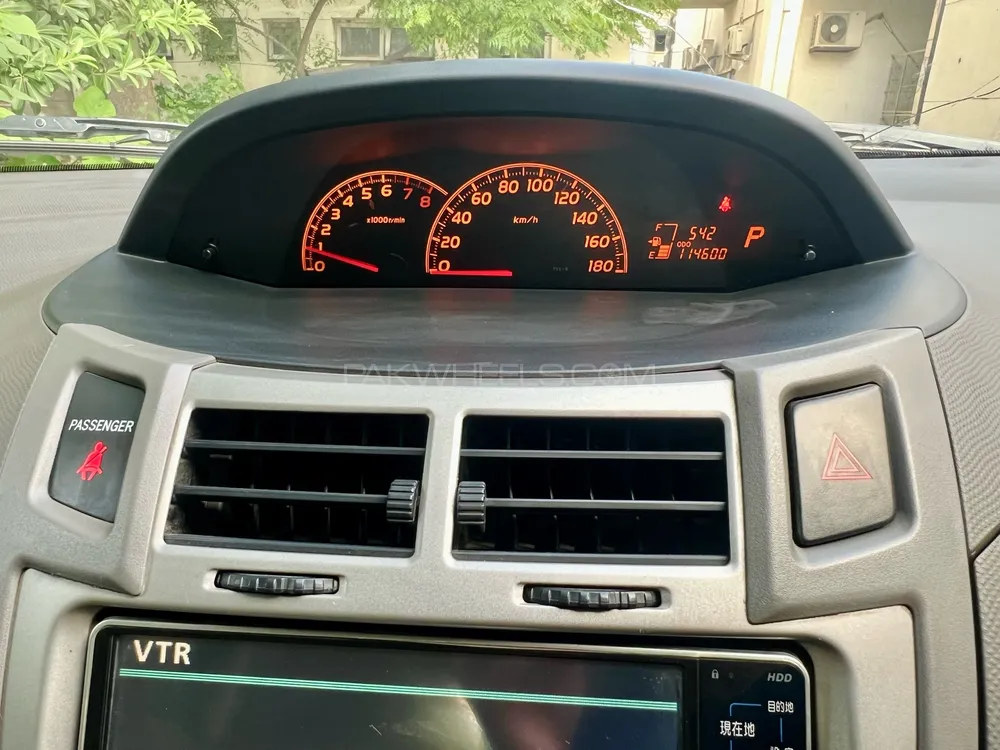 Toyota Vitz 2009 for Sale in Lahore Toyota Vitz 2009 for Sale in Lahore Image-16