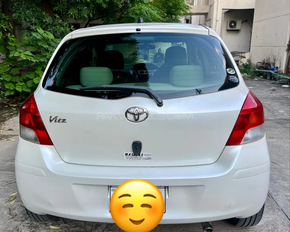 Toyota Vitz 2009 for Sale in Lahore Toyota Vitz 2009 for Sale in Lahore Image-2