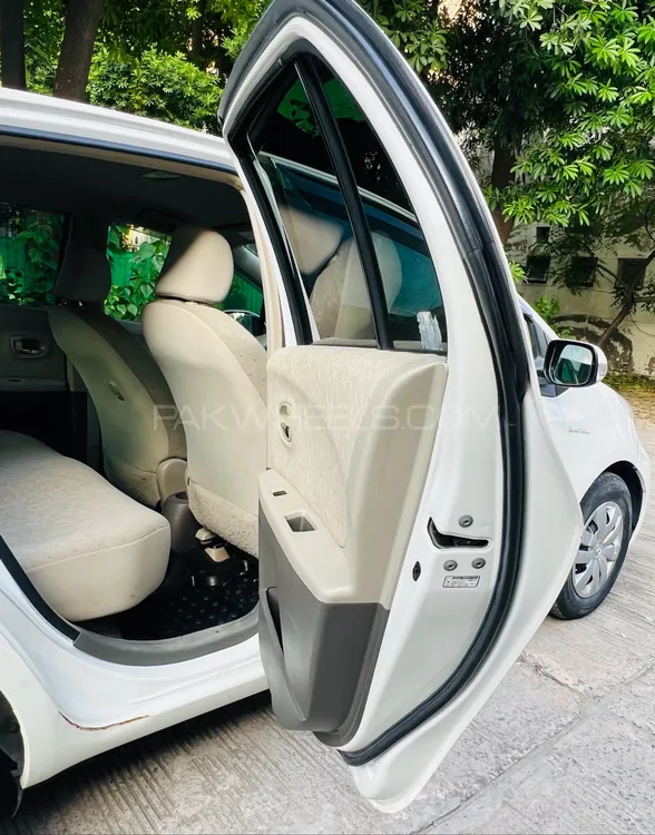 Toyota Vitz 2009 for Sale in Lahore Toyota Vitz 2009 for Sale in Lahore Image-10