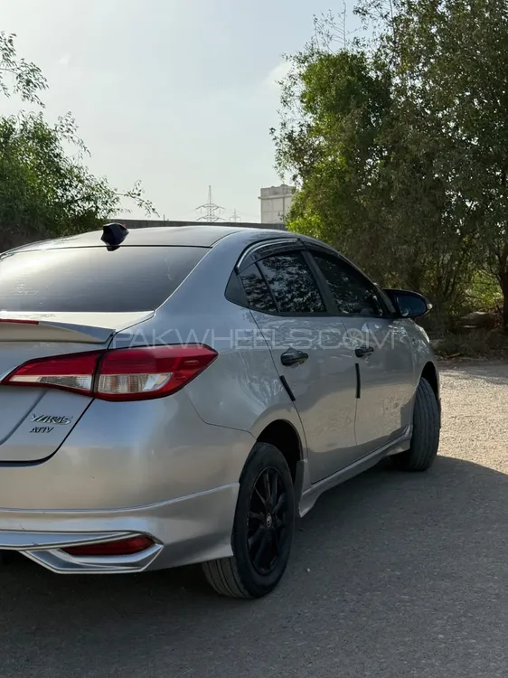 Toyota Yaris Sedan 2020 for Sale in Karachi Image-1