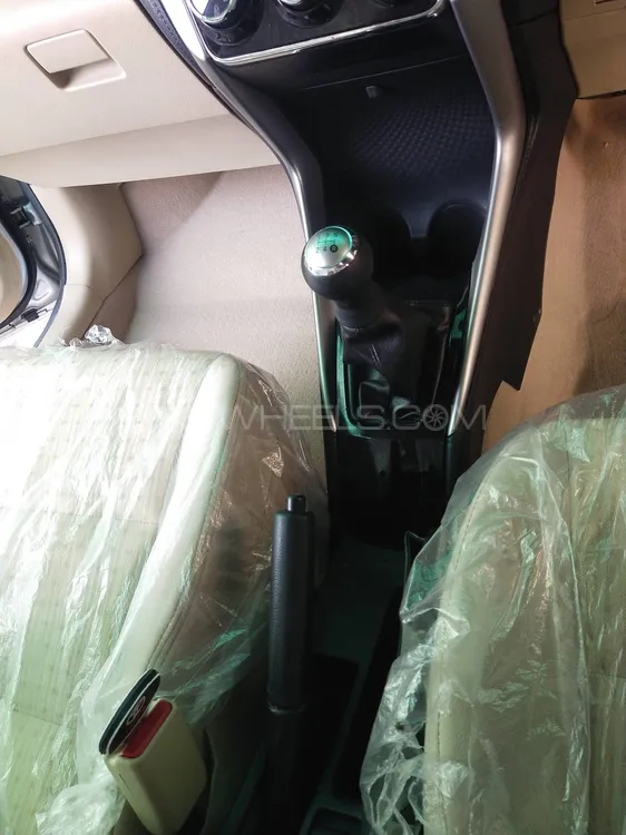 Toyota Yaris Sedan 2024 for Sale in Lahore Toyota Yaris Sedan 2024 for Sale in Lahore Image-18