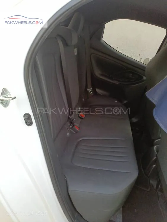 ٹویوٹا یارس ہیچ بیک 2023 for Sale in گجرانوالہ ٹویوٹا یارس ہیچ بیک 2023 for Sale in گجرانوالہ Image-11