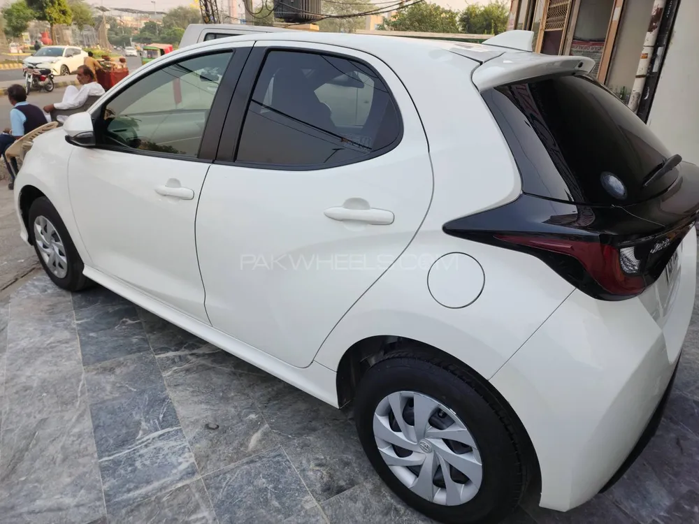 Toyota Yaris Hatchback 2021 for Sale in Lahore Toyota Yaris Hatchback 2021 for Sale in Lahore Image-6