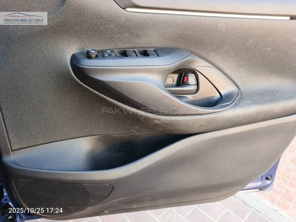 Toyota Yaris Hatchback 2022 for Sale in Karachi Toyota Yaris Hatchback 2022 for Sale in Karachi Image-14