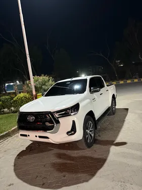 Toyota Hilux Revo V Automatic 2.8 2019