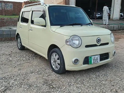 Daihatsu Mira 2012