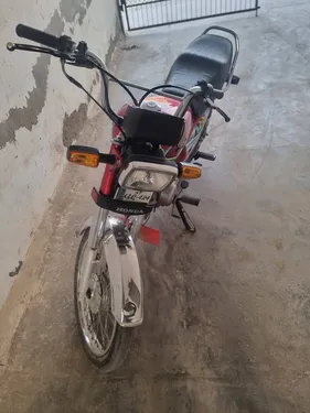 Honda CD 70 2023